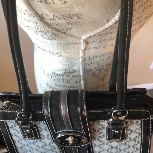 Rosetti Shoulder Bag - Picture 5 of 11